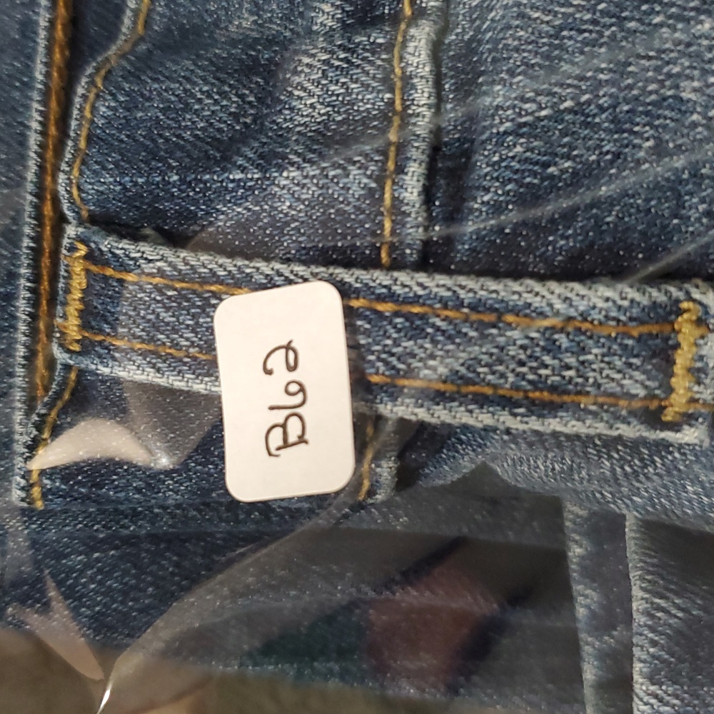 Levi 515 boot cut womens size 12M Blue Jeans Casual Medium Wash Distressed - Picture 12 of 12